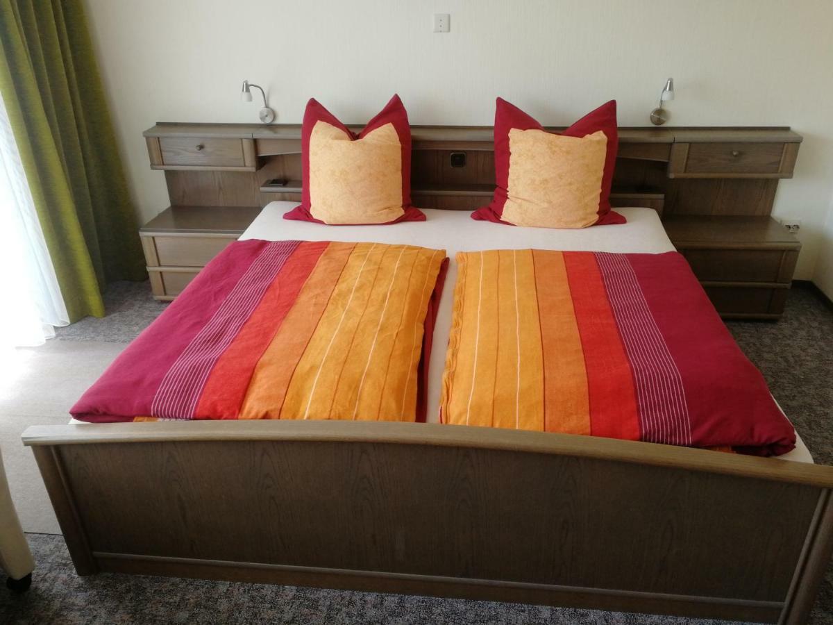 Gaestehaus Bausch Меринг Экстерьер фото
